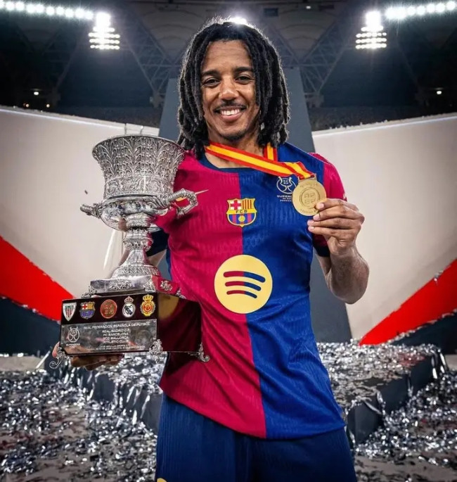 Barcelona Capai Kesepakatan dengan Jules Koundé untuk Perpanjangan Kontrak hingga 2030 7 1742338841509