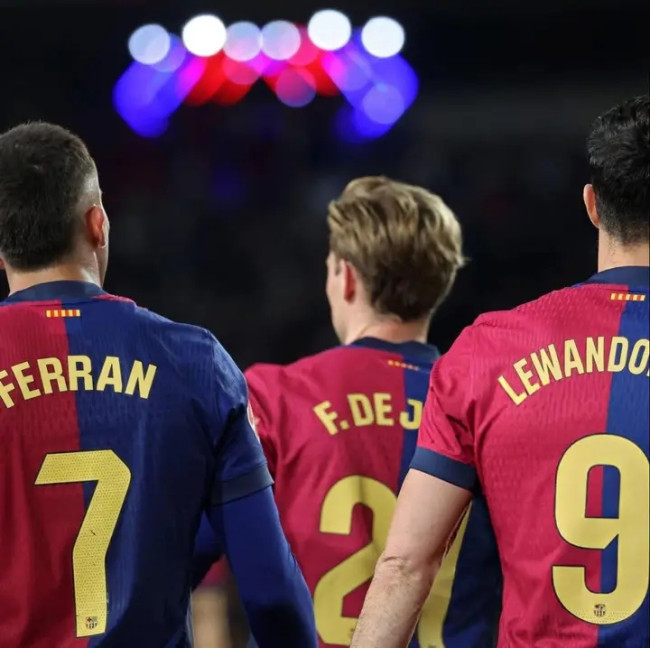 Comeback Spektakuler Barcelona: Formula Darurat Flick dengan Lewandowski & Ferran Torres Terbukti Efektif 3 1742351161060