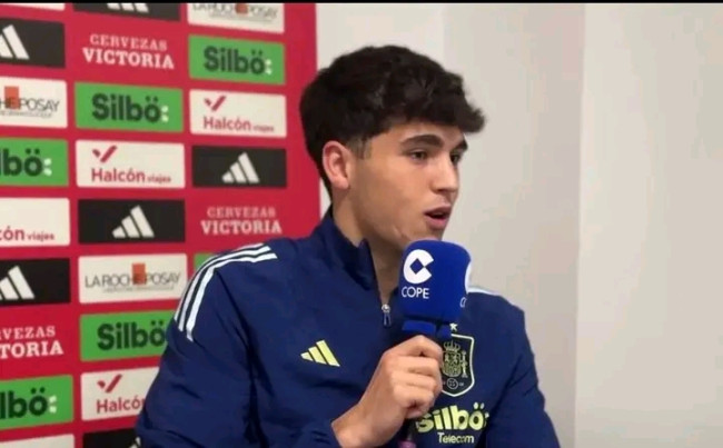 Pau Cubarsí Puji Raúl Asencio & Beri Komentar Soal Final Liga Champions Ideal 6 1742356785850