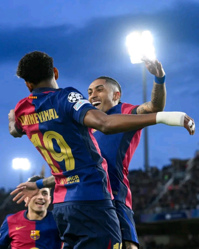 Pernyataan Mengejutkan! Lamine Yamal Akui Raphinha Pantas Raih Ballon d'Or? 3 1742364748626