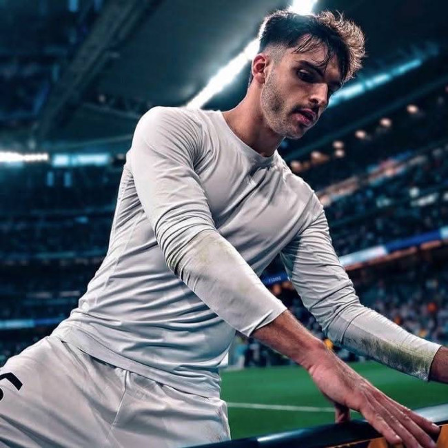 Real Madrid Berharap Raúl Asencio Perpanjang Kontrak hingga 2031, Tolak Tawaran Klub Papan Atas Eropa 1 FB IMG 1743291113651