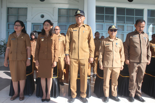 Bupati Yosef Lede Ajak ASN Totalitas Bangun Daerah 2 bupati-yosef-lede-ajak-asn-totalitas