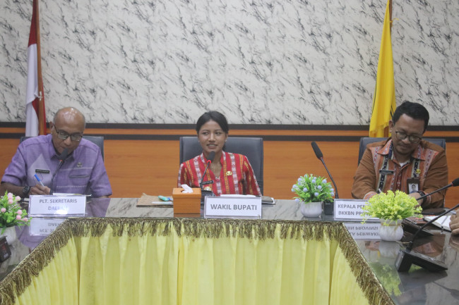 aksi-nyata-wabup-kupang-pastikan-dukungan-penuh-untuk-program-bangga-kencana