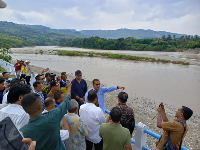 gubernur-ntt-melki-laka-lena-optimalkan-infrastruktur-bendung-benanain-di-malaka