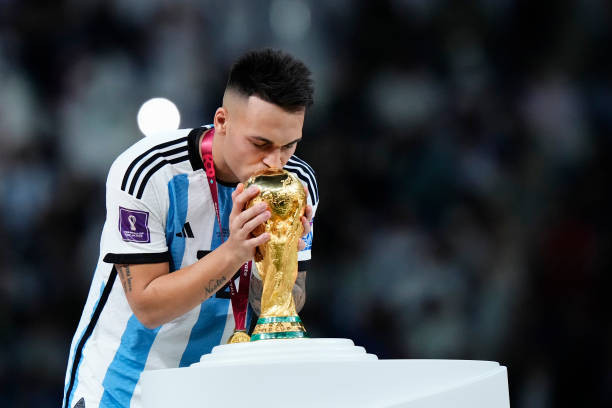 Lautaro Martinez Kembali Emosional Saat Mengenang Piala Dunia: "Sangat Indah dan Sulit" 1 gettyimages 1245730929 612x612 1