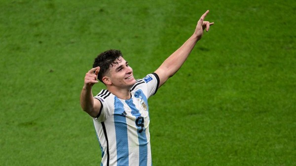 Julián Álvarez, Penyerang Spesial dengan Stamina Luar Biasa 7 julian alvarez 169