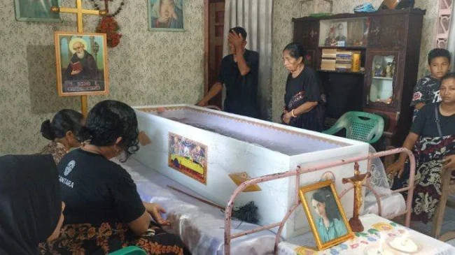 "Tolong Cari Kami Dokter Anestesi!"—Teriakan Haru dari Sikka untuk Presiden Prabowo dan Gubernur NTT 1 4f5355923e1977954ad3c3c9192b42c7