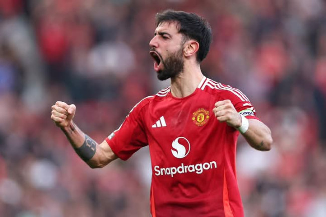 Bruno Fernandes Bangga dan Terharu Dengar Namanya Dinyanyikan Fans Manchester United 1 FB IMG 1743893857324