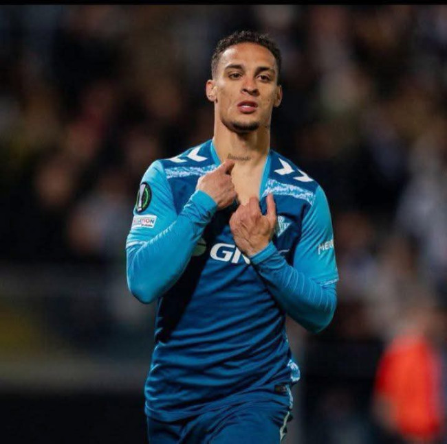 Manchester United Tolak Perpanjangan Peminjaman Antony oleh Real Betis, Minta Transfer Permanen 2 FB IMG 1744716535383
