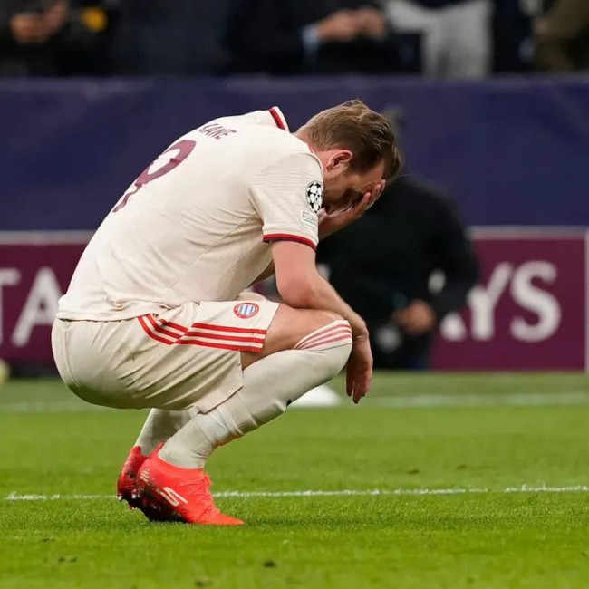 Bundesliga Jadi Pelipur Lara, Kane dan Bayern Munchen Gagal Sapu Bersih Trofi Musim Ini 3 FB IMG 1744844866816