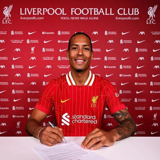 Virgil van Dijk Resmi Perpanjang Kontrak di Liverpool Hingga 2027, Jadi Bek Tengah dengan Gaji Tertinggi di Eropa 3 FB IMG 1744885190086