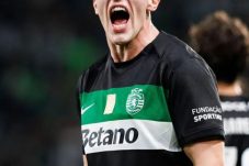 Viktor Gyökeres Cetak Hat-trick Kelima Musim Ini! Top Skor Liga Portugal dengan 34 Gol 18 FB IMG 1745040810381