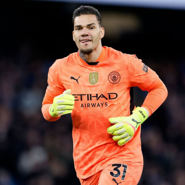 Enderson Dikabarkan Akan Tinggalkan Manchester City, Arab Saudi Jadi Tujuan Utama 8 FB IMG 1745452657127