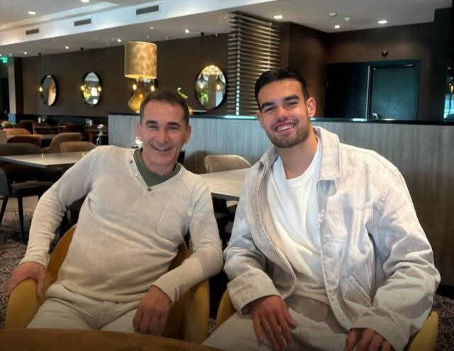 Jens Raven Bertemu Coach Gerald Vanenburg: Siap Promosi ke Timnas U-23 atau Jadi Asisten Pelatih? 1 FB IMG 1745469320435
