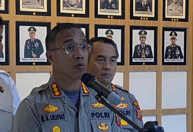 Kapolres Jaktim Dilaporkan ke Propam! Keluarga Mahasiswa UKI Tuntut Keadilan 1 kapolres jaktim angkat bicara usai dilaporkan ke propam oleh keluarga mahasiswa uki 26042025 164359