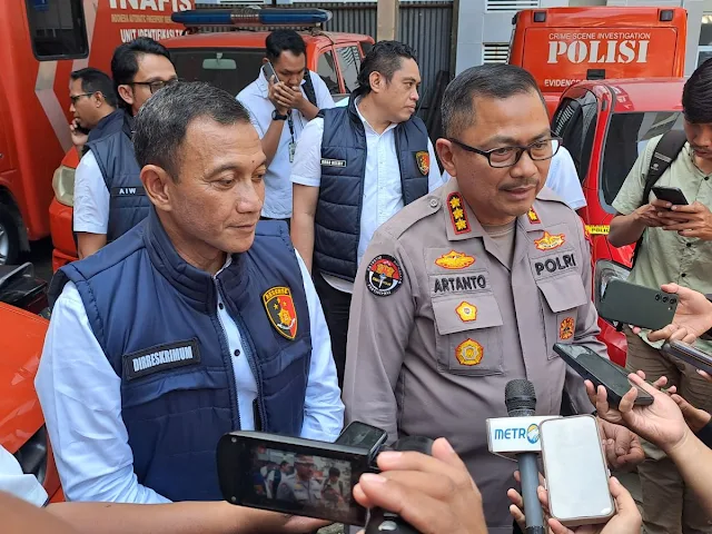 polda jateng berikan keterangan oknum bintara terlibat perampokan minimarket po4Q large