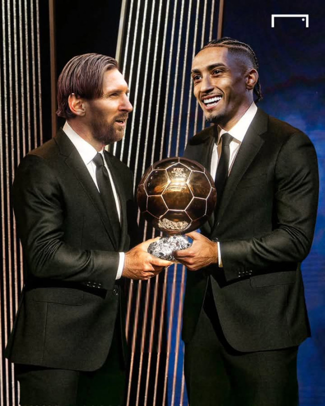 Musim Bersejarah Raphinha: Lewati Messi dengan 20 Kontribusi Gol di Liga Champions! 2 FB IMG 1746143944248