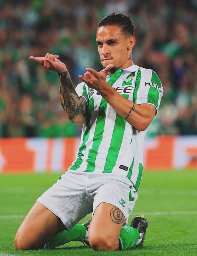 Transformasi Mengejutkan: Antony Bersinar di Real Betis Setelah Gagal di Manchester United 1 FB IMG 1746430121213