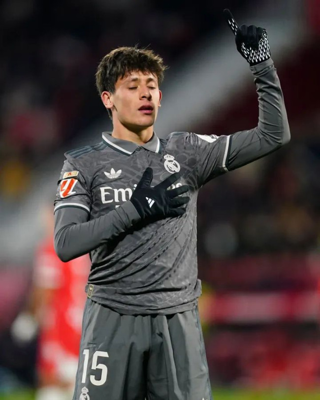 Xabi Alonso Kagumi Arda Güler, Siap Jadikan Pemain Kunci di Proyek Real Madrid 1 FB IMG 1746830845648