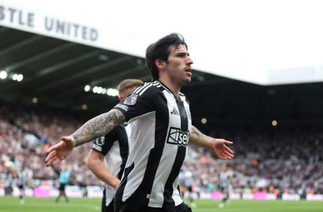 Manchester United Incar Sandro Tonali dari Newcastle untuk Perkuat Lini Tengah 2 FB IMG 1746942689213