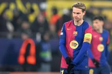 Laia Tudel: Frenkie de Jong Siap Bertahan dan Rela Turunkan Gaji Demi Barcelona 24 Frenkie de Jong disarankan pindah dari Barcelona Getty Images