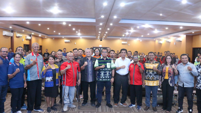 Gubernur Melki Laka Lena Resmi Buka PEPARPEDA III: Semangat Juang Atlet Disabilitas Menggema di NTT! 7 gubernur-melki-laka-lena-resmi-buka-peparpeda-iii-semangat-juang-atlet-disabilitas-menggema-di-ntt