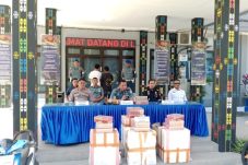 TNI-AL Gagalkan Penyelundupan Rokok Ilegal dan Motor Tanpa Dokumen 12 tni-al-gagalkan-penyelundupan-rokok-ilegal-dan-motor-tanpa-dokumen