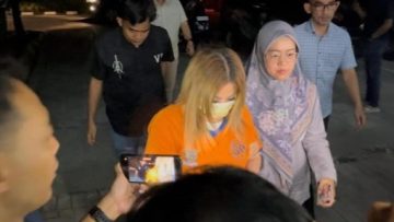 Terbongkar! 108 Ijazah Disembunyikan Jan Hwa Diana di Rumah Pribadi 50 IMG 20250522 225808
