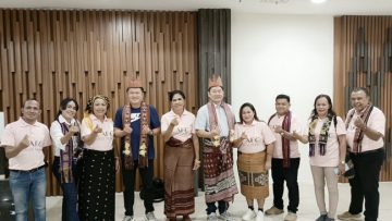 dari-bandara-ke-toblolong-jejak-langkah-ernest-prayuda-resmikan-10-titik-air-bersih