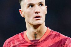 Benjamin Šeško di Persimpangan Jalan: Manchester United dan Newcastle Berebut Tanda Tangannya 13 FB IMG 1754216341816