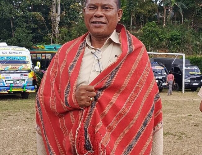 balutan-kain-tenun-amfoang-kehangatan-budaya-yang-tak-lekang-waktu