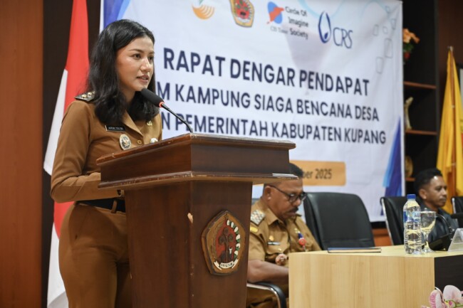 kupang-siaga-wakil-bupati-aurum-titu-eki-buka-rapat-dengar-pendapat-kampung-tangguh-bencana