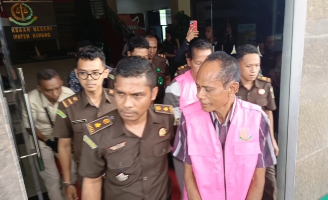 Tangkap Dua Tersangka Kasus Sumur Bor Oenuntono, Yupiter Selan: Tak Akan Biarkan Satu Pun Lolos! 1 tangkap-dua-tersangka-kasus-sumur-bor-oenuntono-yupiter-selan-tak-akan-biarkan-satu-pun-lolos