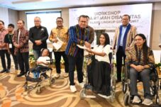 bupati-kupang-yosef-lede-gereja-harus-jadi-rumah-bagi-kaum-disabilitas