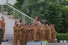 apel-perdana-2026-gubernur-melki-laka-lena-gas-pol-kinerja-asn-evaluasi-ketat-dimulai