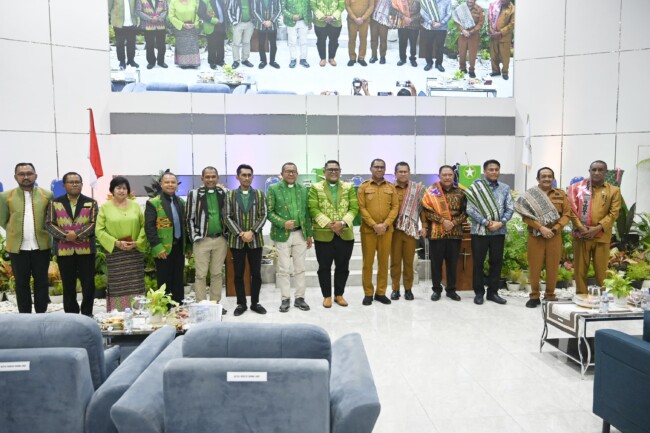 kita-semua-sedang-terluka-pesan-bupati-kupang-di-pembukaan-sidang-sinode-gmit-ke-54