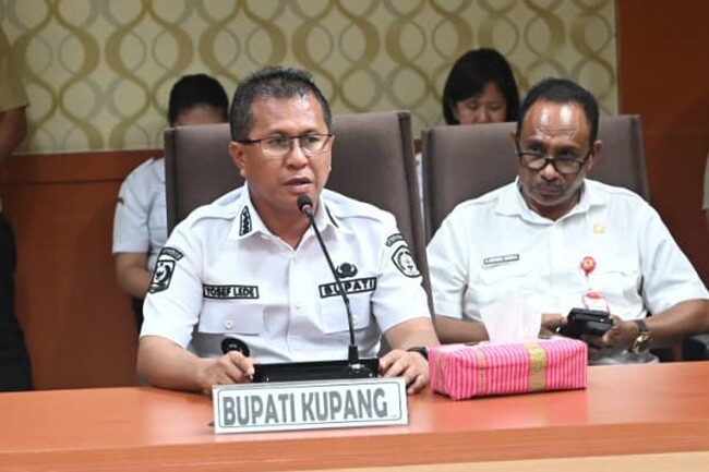 bupati-kupang-desak-menteri-kkp-bangun-tpi-noelbaki-untuk-selamatkan-nelayan-lima-wilayah