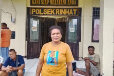 merasa-tidak-puas-aplonia-baki-tegaskan-tetap-lanjutkan-kasus-dugaan-penganiayaan-di-polsek-rinhat