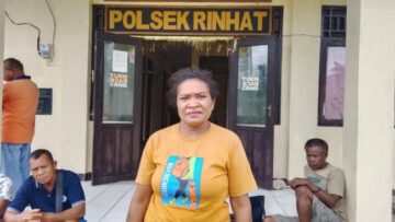 merasa-tidak-puas-aplonia-baki-tegaskan-tetap-lanjutkan-kasus-dugaan-penganiayaan-di-polsek-rinhat