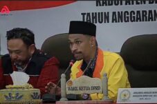 akses-jalan-ke-kampus-rusak-parah-ketua-bem-stisip-fajar-timur-soroti-kepekaan-pemkab-belu-dan-dprd