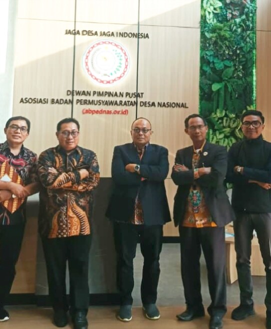 smsi-dan-abpednas-perkuat-sinergi-nasional-untuk-transparansi-pemerintahan-desa