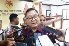 belanja-harus-menyentuh-rakyat-charlie-paulus-sebut-bank-ntt-siapkan-kur-tanpa-agunan-untuk-pelaku-usaha-ntt