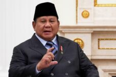 kritik-pertumbuhan-ekonomi-2026-kepada-prabowo-lebih-beresensi-pujian-dan-dukungan
