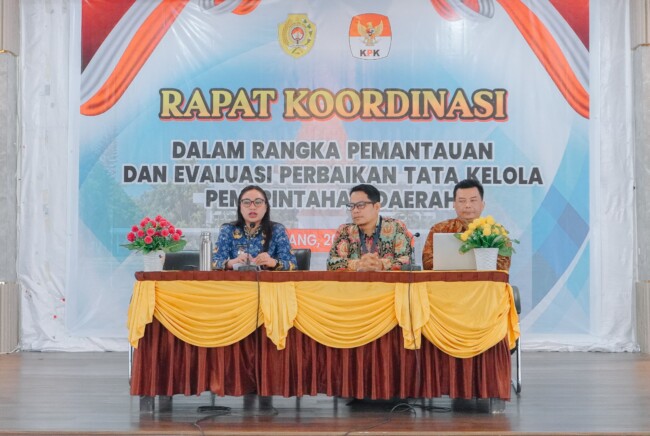 rakor-bersama-kpk-wawali-kupang-tegaskan-kepercayaan-publik-tak-bisa-dibeli