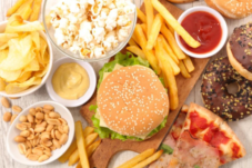 jerawat-tak-kunjung-hilang-ini-makanan-penyebab-dan-pantangannya-menurut-penelitian