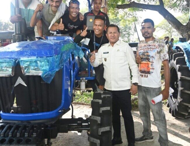 fakta-baru-terungkap-dari-panen-dua-minggu-jadi-hitungan-jam-gebrakan-yosef-lede-bagikan-alsintan-untuk-pacu-ekonomi-desa