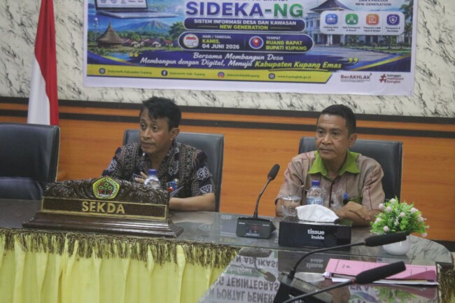 sekda-kupang-dorong-percepatan-digitalisasi-pemerintahan-portal-layanan-terintegrasi-dan-sideka-ng-resmi-diperkenalkan