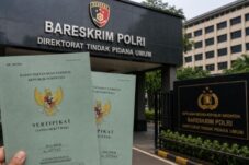 panggilan-kedua-bareskrim-perkuat-dugaan-kasus-keranga-erwin-kadiman-keluarga-naput-dan-tiga-staf-bpn-mabar-bersiap-ke-jakarta