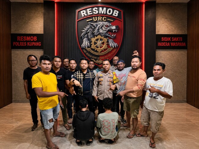 dua-remaja-ditangkap-terkait-tewasnya-sopir-pikap-di-camplong-tragedi-yang-berawal-dari-aksi-lempar-batu