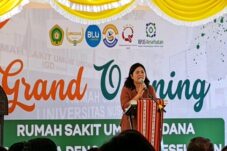 penuh-air-mata-syukur-dan-iman-dr-efrisca-damanik-tegaskan-rsu-undana-hadir-untuk-melayani-dengan-hati-dan-harapan